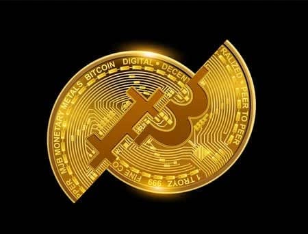 نیمی از حجم معاملات بیت کوین در صرافی‌ها ساختگی است

