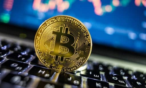 افزایش احساس ترس در بازار بیت کوین؛ تحلیلگران: اکنون فرصت مناسبی برای خرید است

