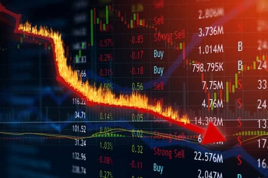بدترین کندل ماهانه بیت‌کوین از ۲۰۱۱ ثبت شد. چه بر سر بازار آمده است؟