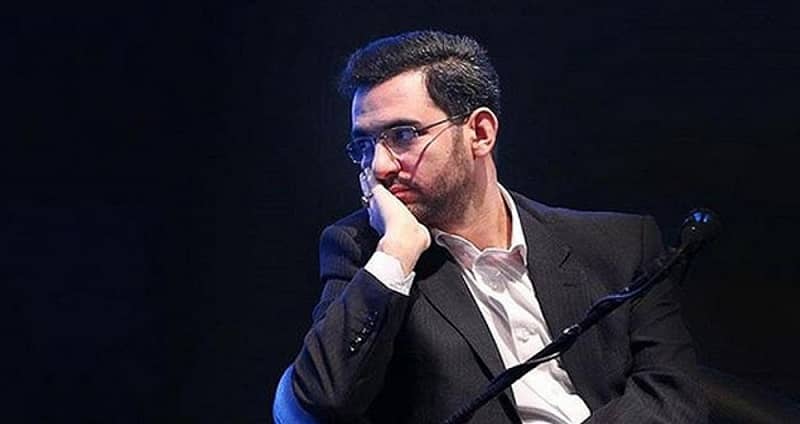 آذری جهرمی: تکنولوژی بلاکچین بانکهای مرکزی را از بین نمیبرد
